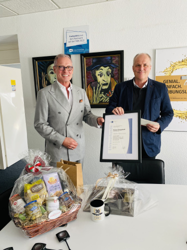 🎉 30 years of dedication, experience, and success—thank you, Thomas! 🎉